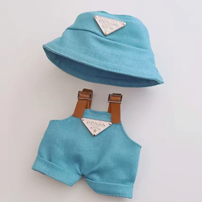 Prada-Outfit für Labubu