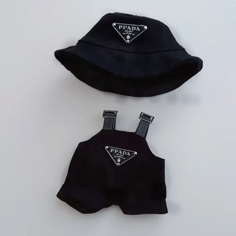 Prada-Outfit für Labubu